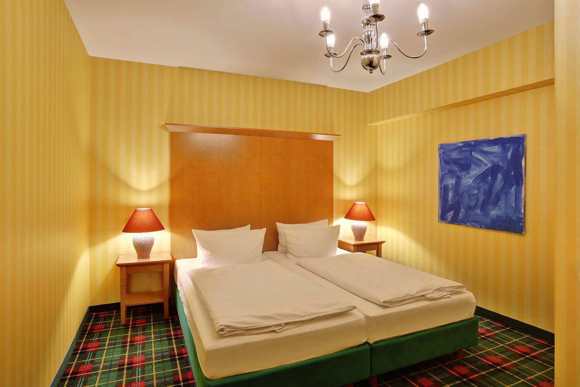 Gruenau Hotel เบอร์ลิน ภายนอก รูปภาพ