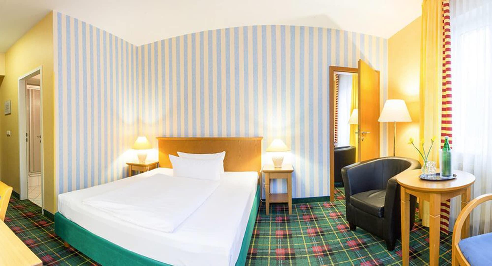Gruenau Hotel เบอร์ลิน ภายนอก รูปภาพ