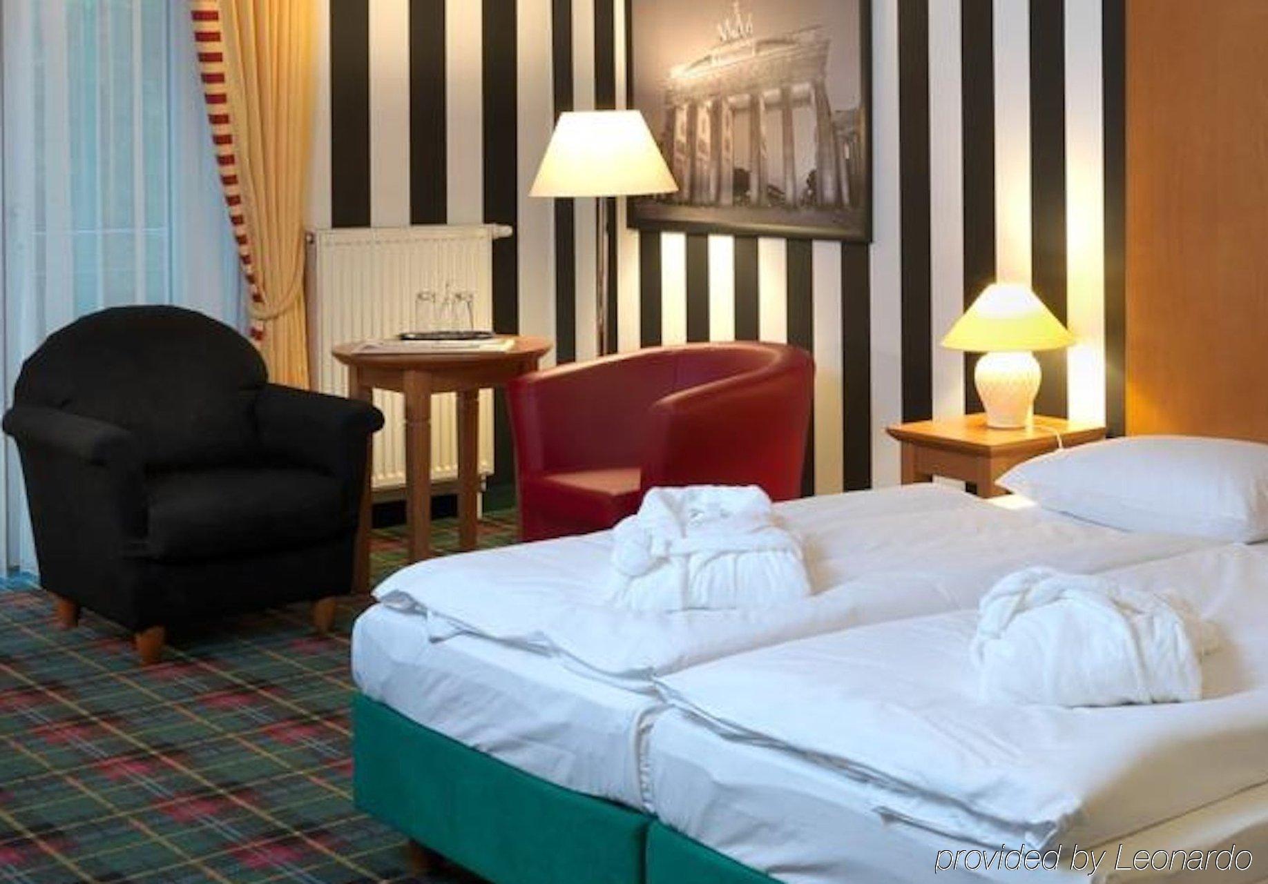 Gruenau Hotel เบอร์ลิน ภายนอก รูปภาพ