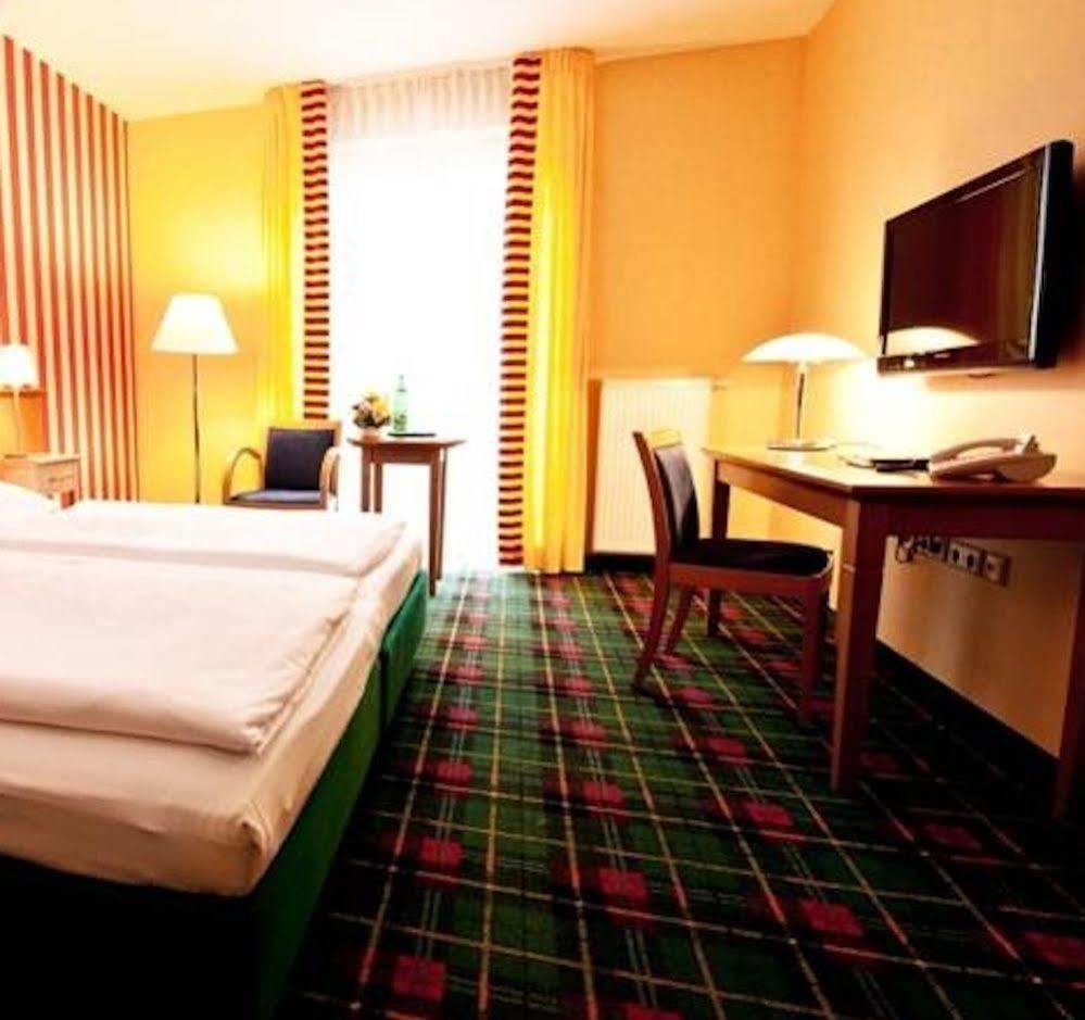 Gruenau Hotel เบอร์ลิน ภายนอก รูปภาพ